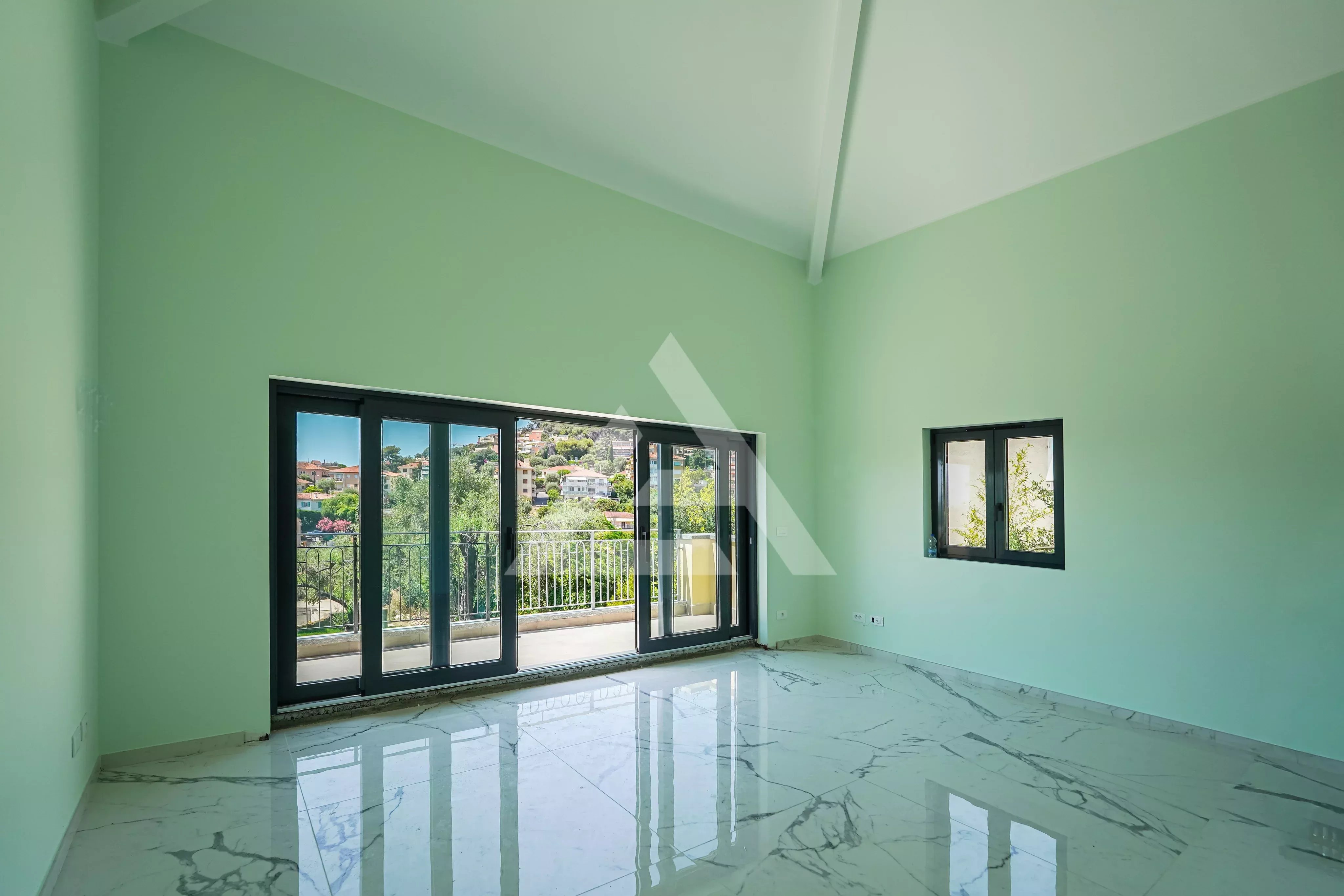 VILLA DE PRESTIGE - ROQUEBRUNE CAP MARTIN