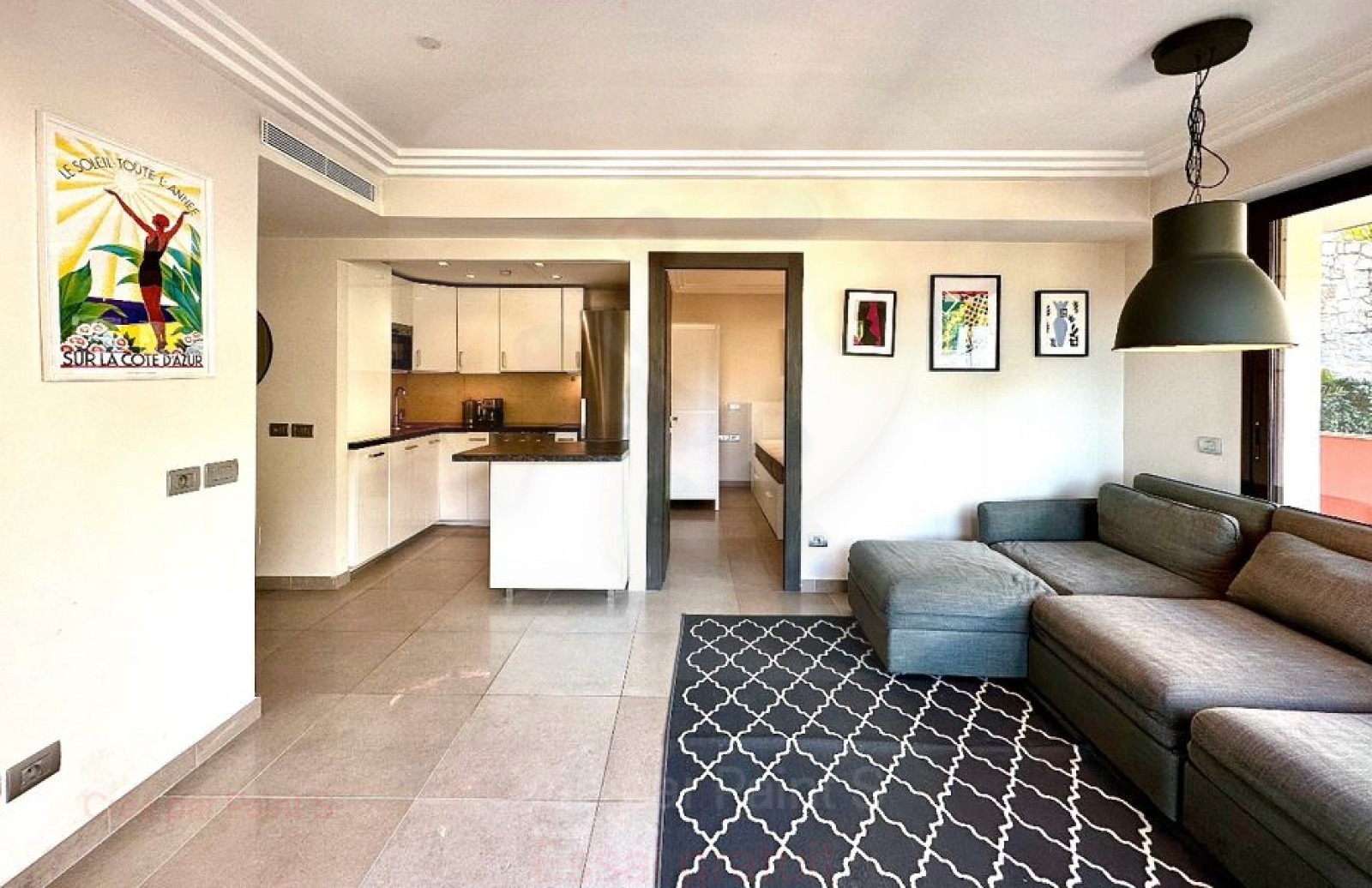 APPARTEMENT 2 PIÈCES AVEC VUE MER PANORAMIQUE ET GRANDE TERRASSE