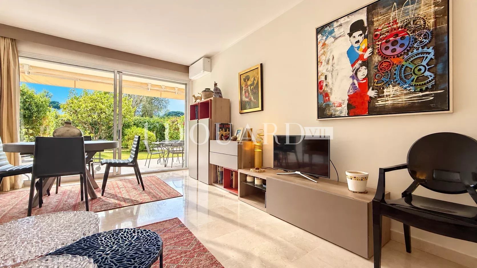 Trois pièces d’exception à Roquebrune Cap Martin, dans immeuble de grand standing avec superbe piscine