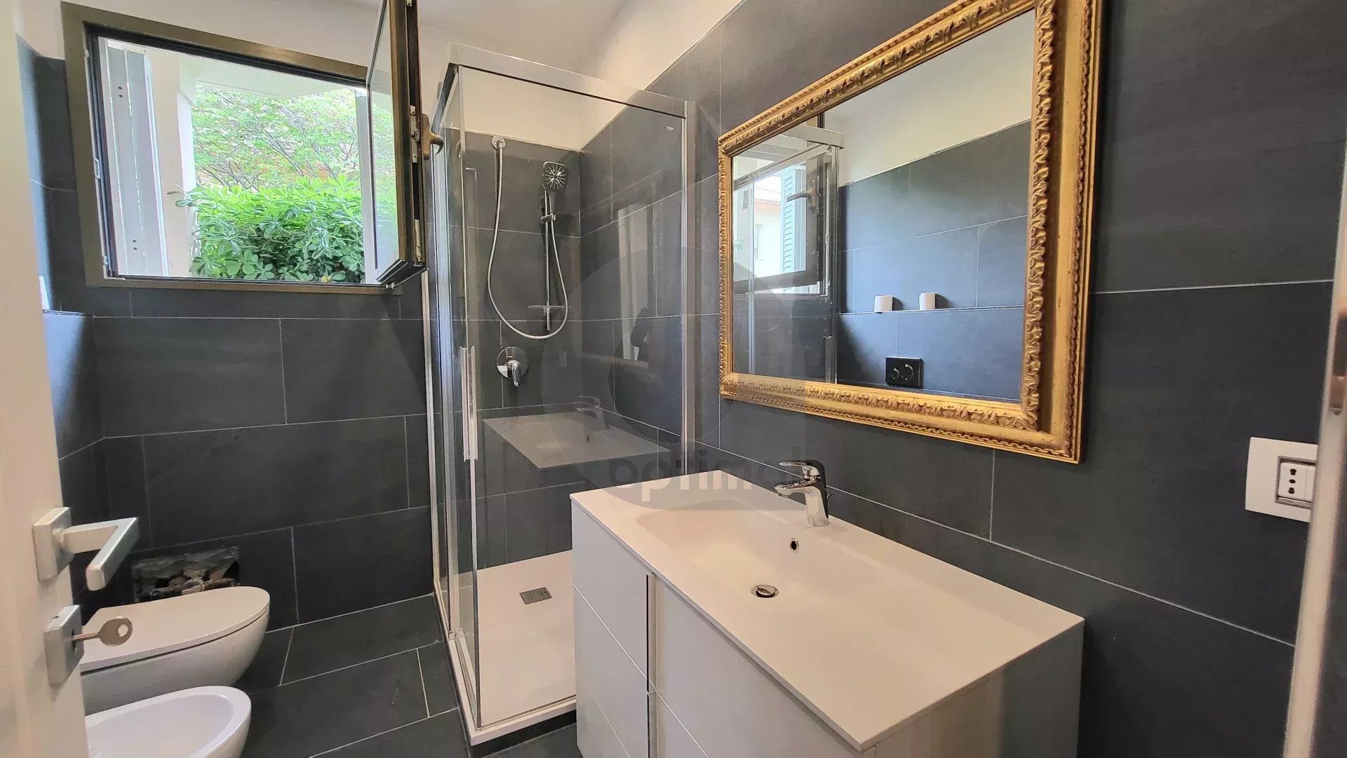 Roquebrune Cap Martin  - Coquet deux pièces avec terrasse à 100 mt des plages