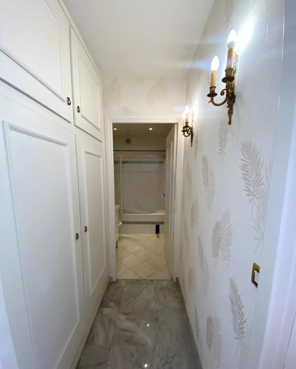 A VENDRE ROQUEBRUNE CAP MARTIN - FRONT DE MER 2P 43M2 AVEC TERRASSE 12M2 CAVE