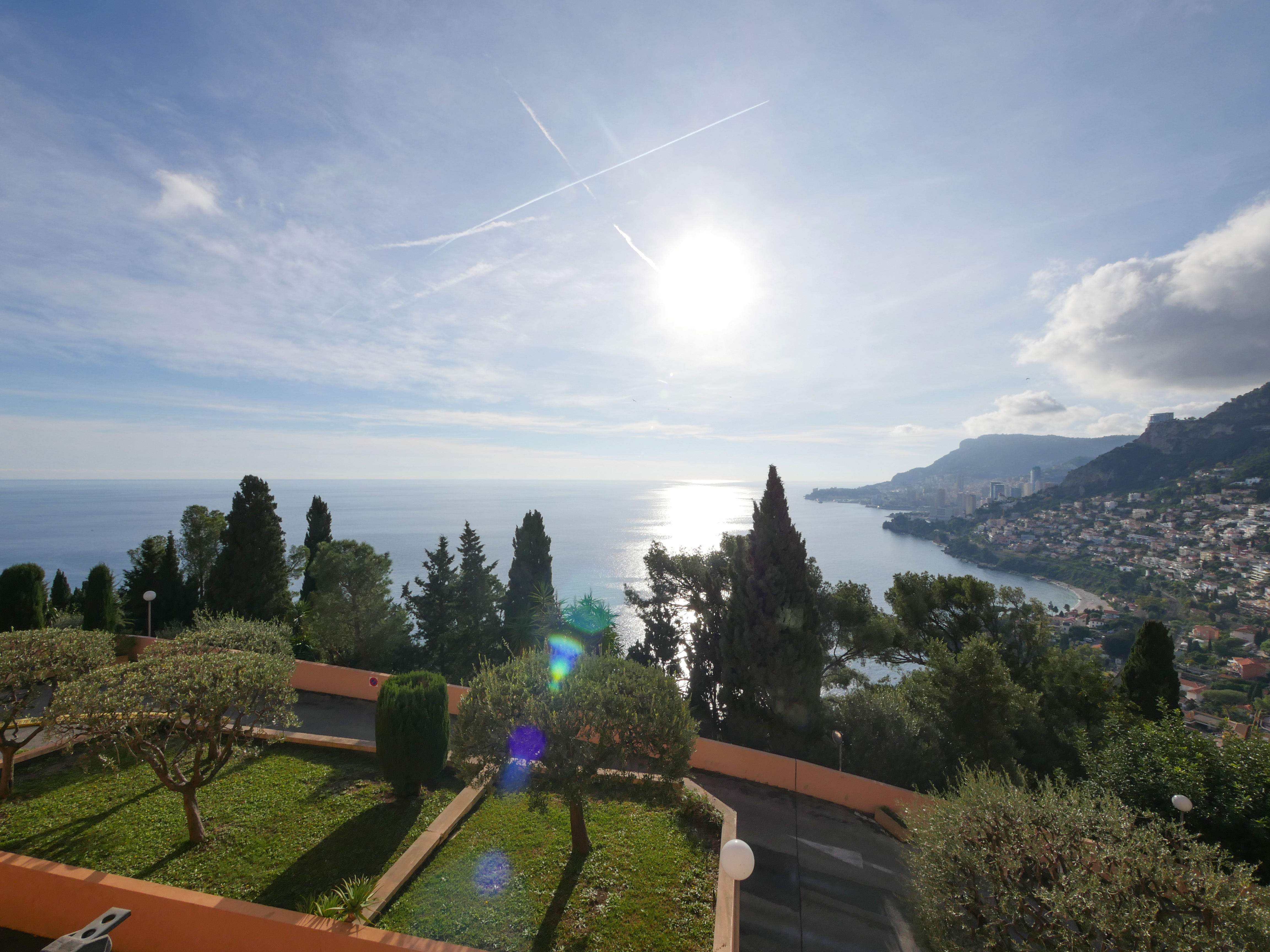 ROQUEBRUNE CAP MARTIN - 3 PIÈCES VUE MER ET MONACO