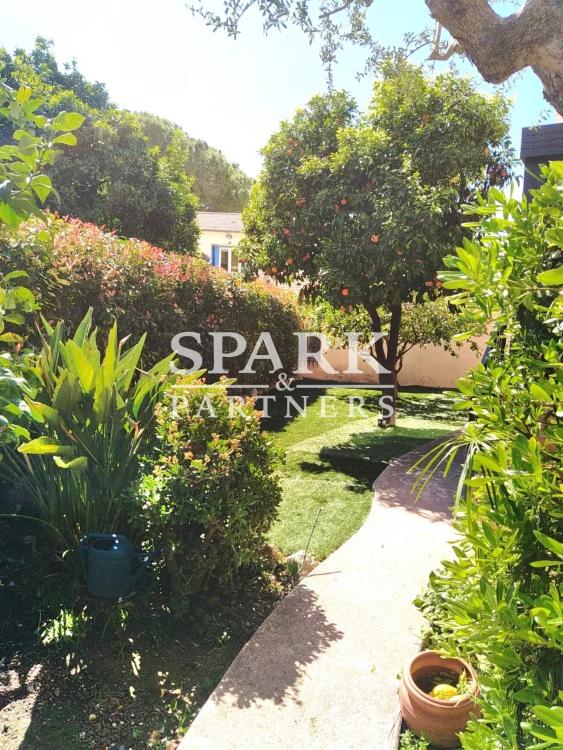Roquebrune Cap Martin - Quartier plages - Magnifique rez-de-jardin 4 pièces