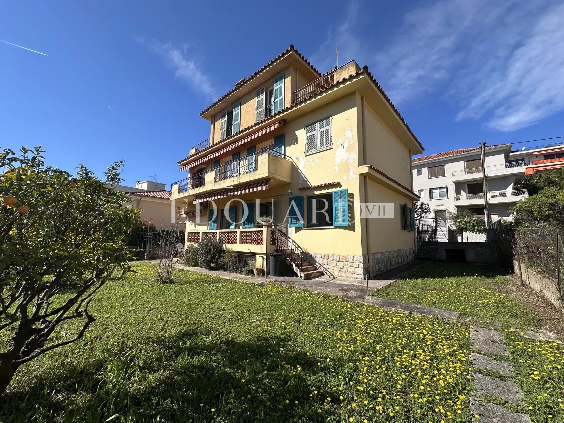 Maison à vendre sur le Plateau du Cap, avec fort potentiel et nombreuses possibilités d’aménagement