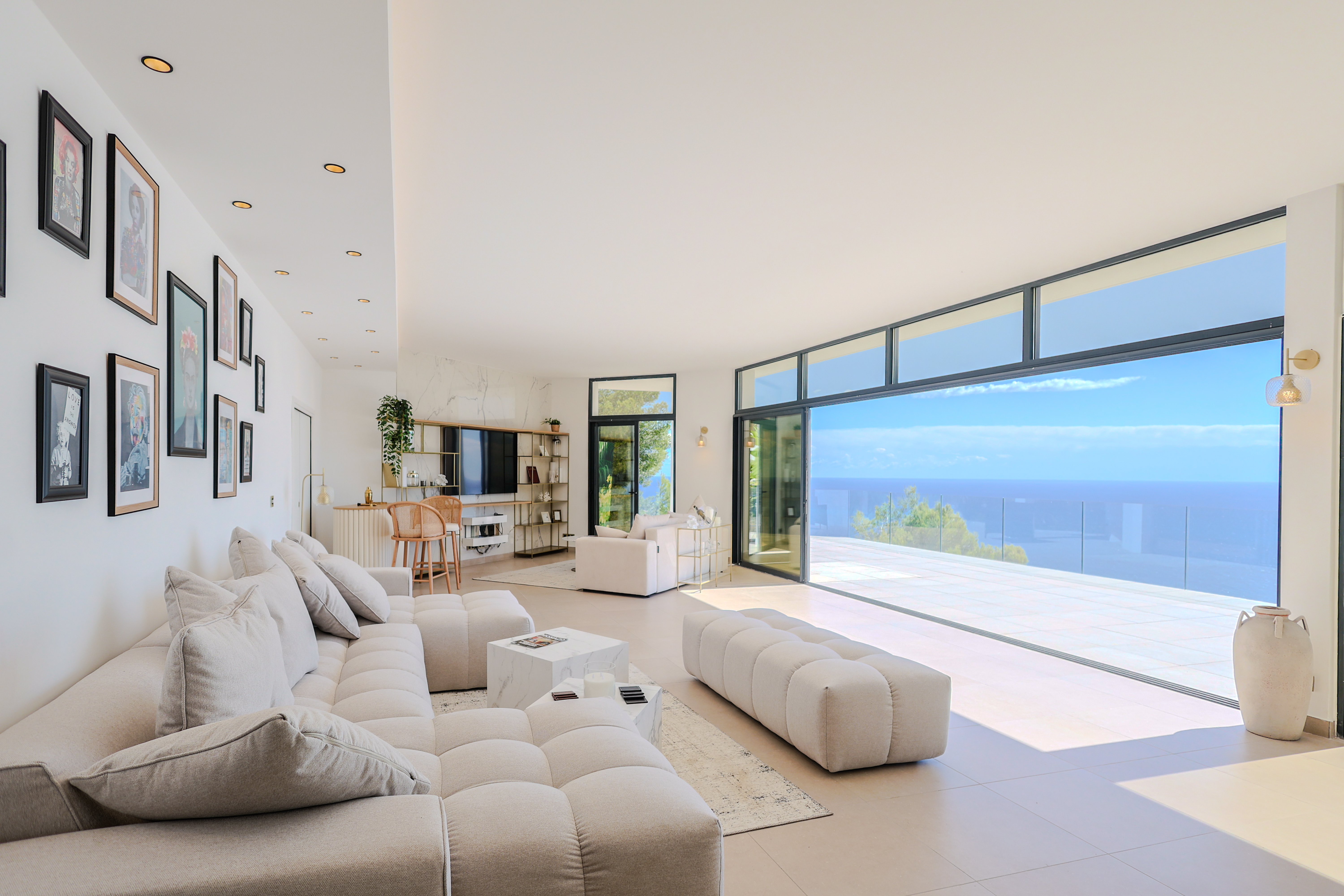 ROQUEBRUNE CAP MARTIN | +5 CHAMBRES | VILLA NEUVE EXCLUSIVE