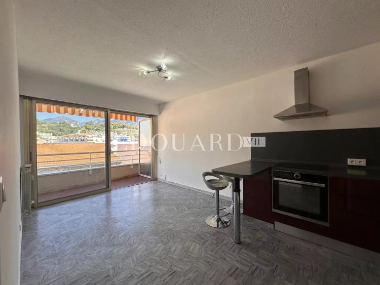 En exclusivité deux pièces avec terrasse et possibilité garage, à quelques pas de la plage du Solenzara