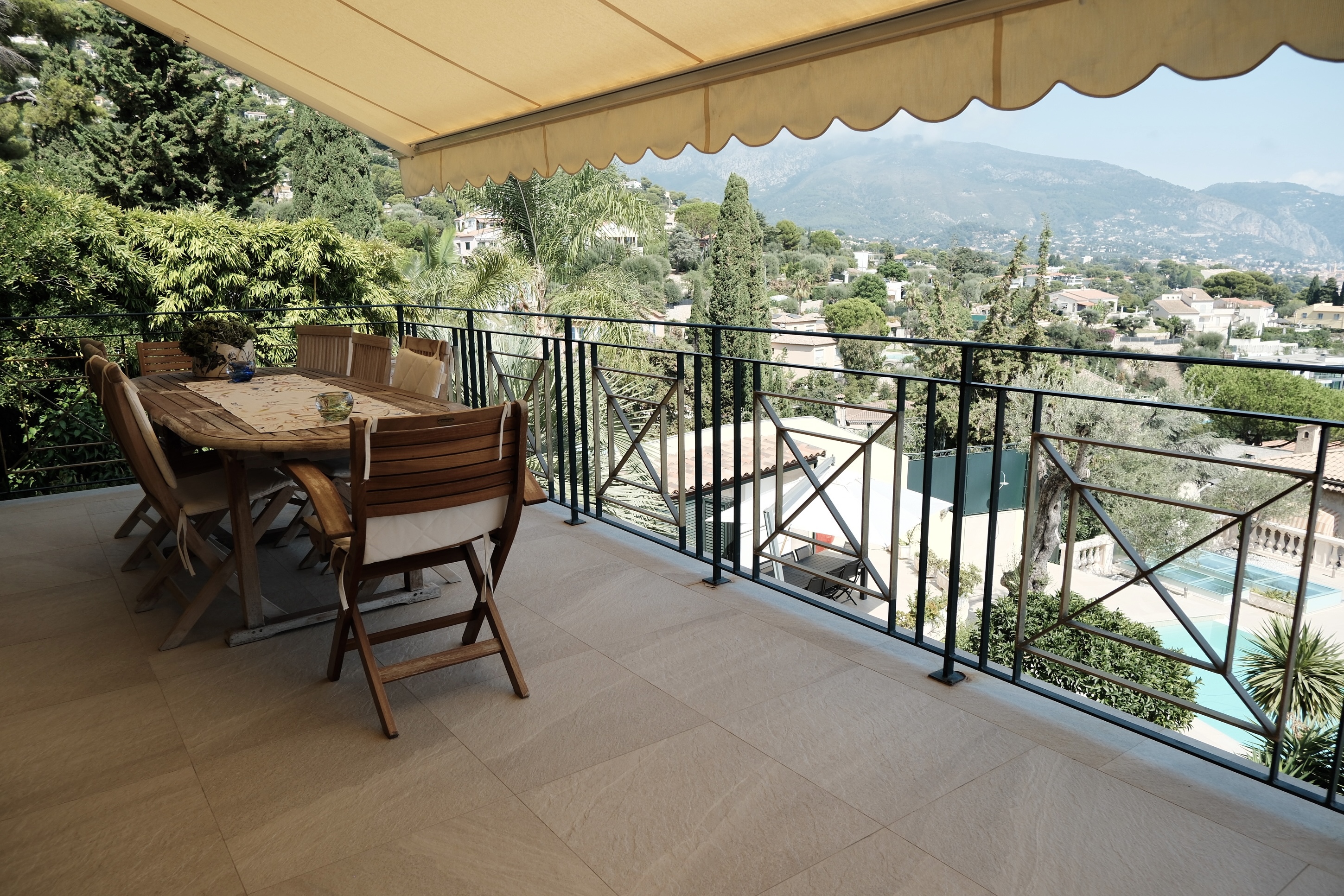 ROQUEBRUNE-CAP-MARTN- LE HAMEAU-VILLA VUE MER PANORAMIQUE- PISCINE
