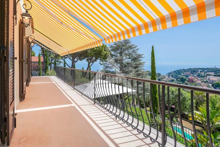 VILLA  AU HAMEAU - VUE MER - PRESTATION HAUT DE GAMME