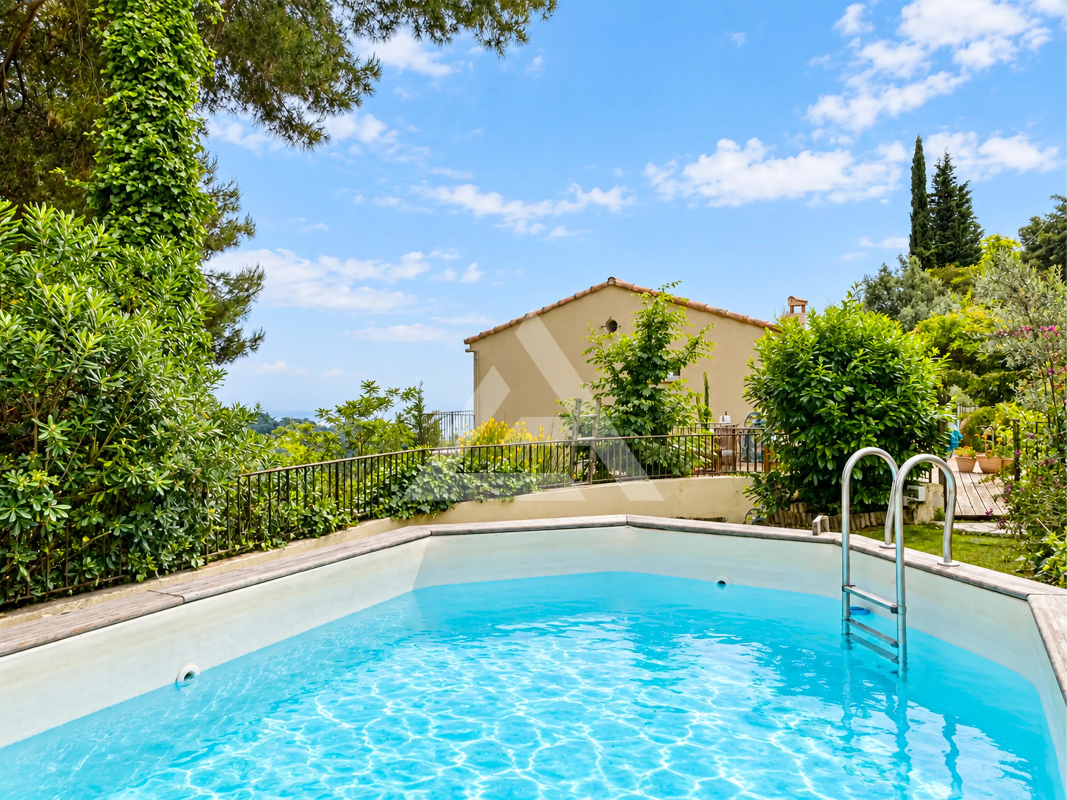 MAISON INDIVIDUELLE - ROQUEBRUNE CAP MARTIN - QUARTIER HAMEAU