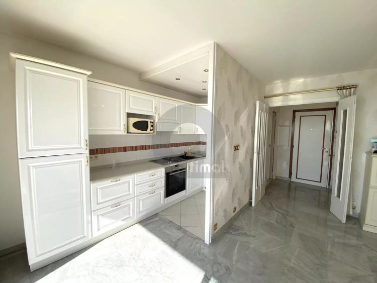 A VENDRE ROQUEBRUNE CAP MARTIN - FRONT DE MER 2P 43M2 AVEC TERRASSE 12M2 CAVE