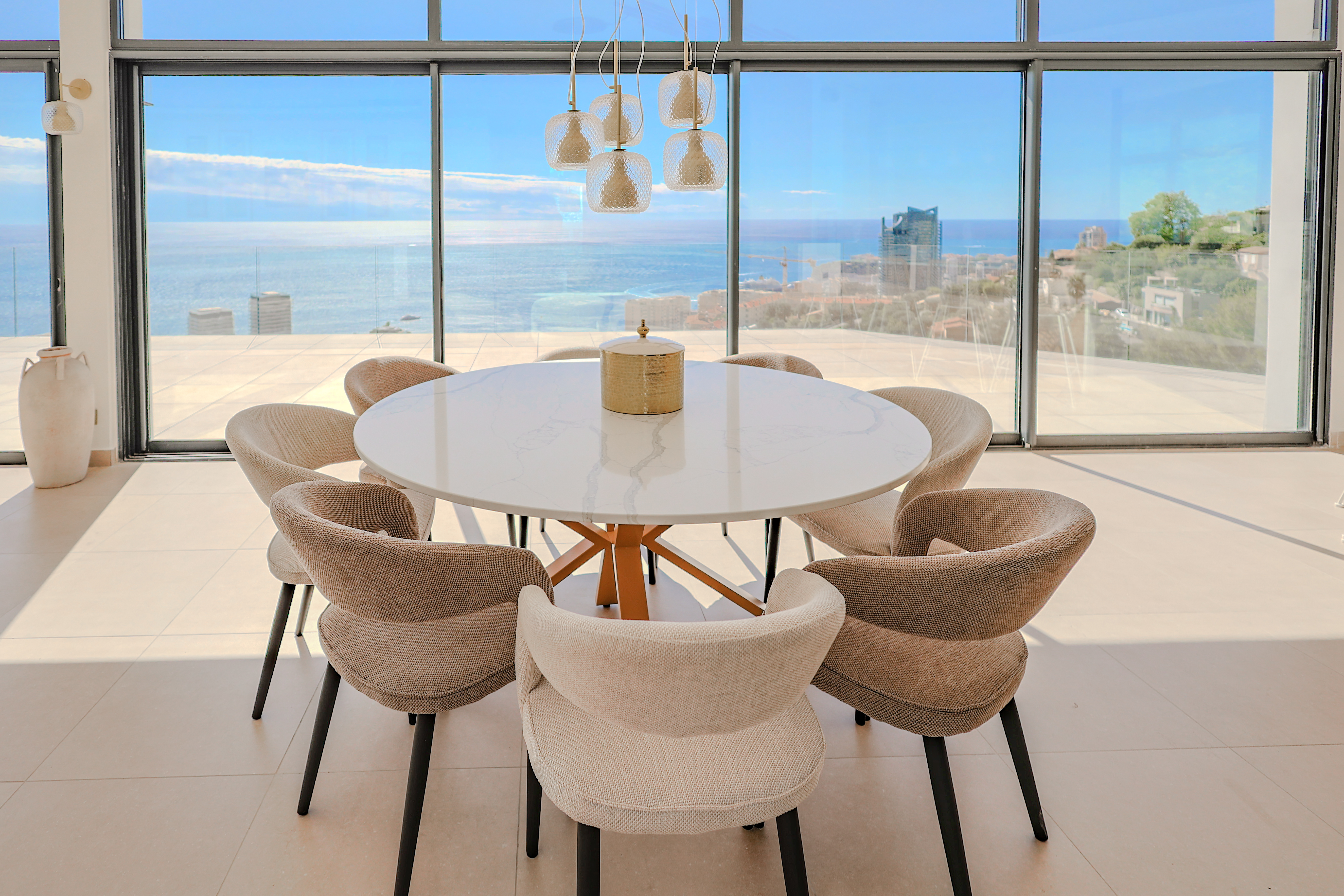 ROQUEBRUNE CAP MARTIN | +5 CHAMBRES | VILLA NEUVE EXCLUSIVE