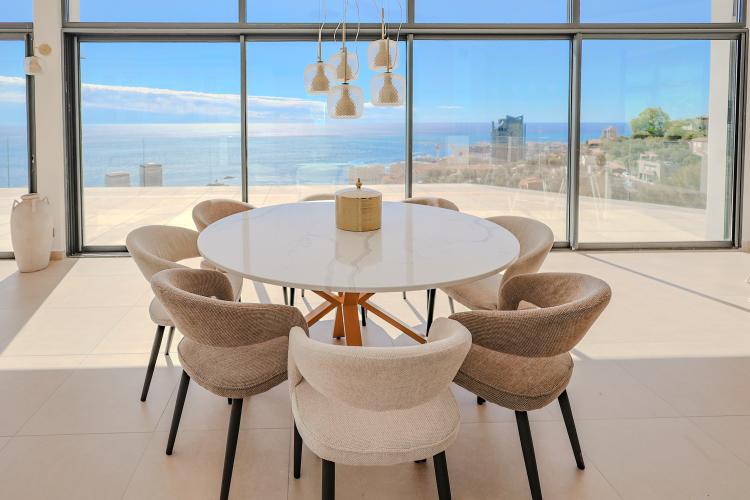 ROQUEBRUNE CAP MARTIN | +5 CHAMBRES | VILLA NEUVE EXCLUSIVE
