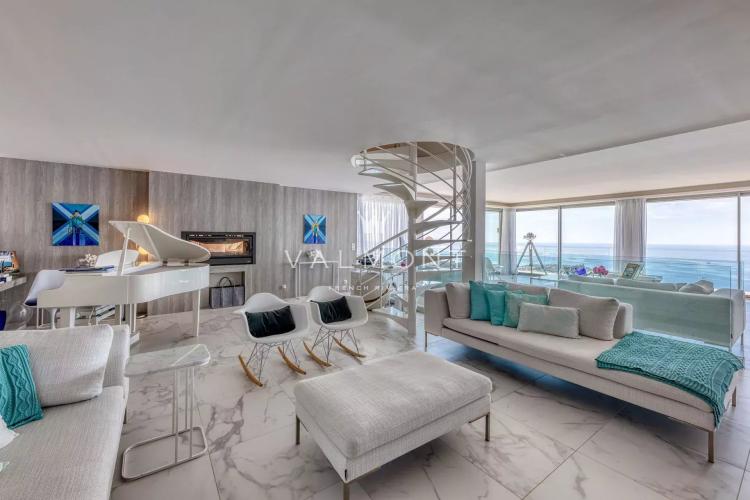 Propriété contemporaine proche de Monaco