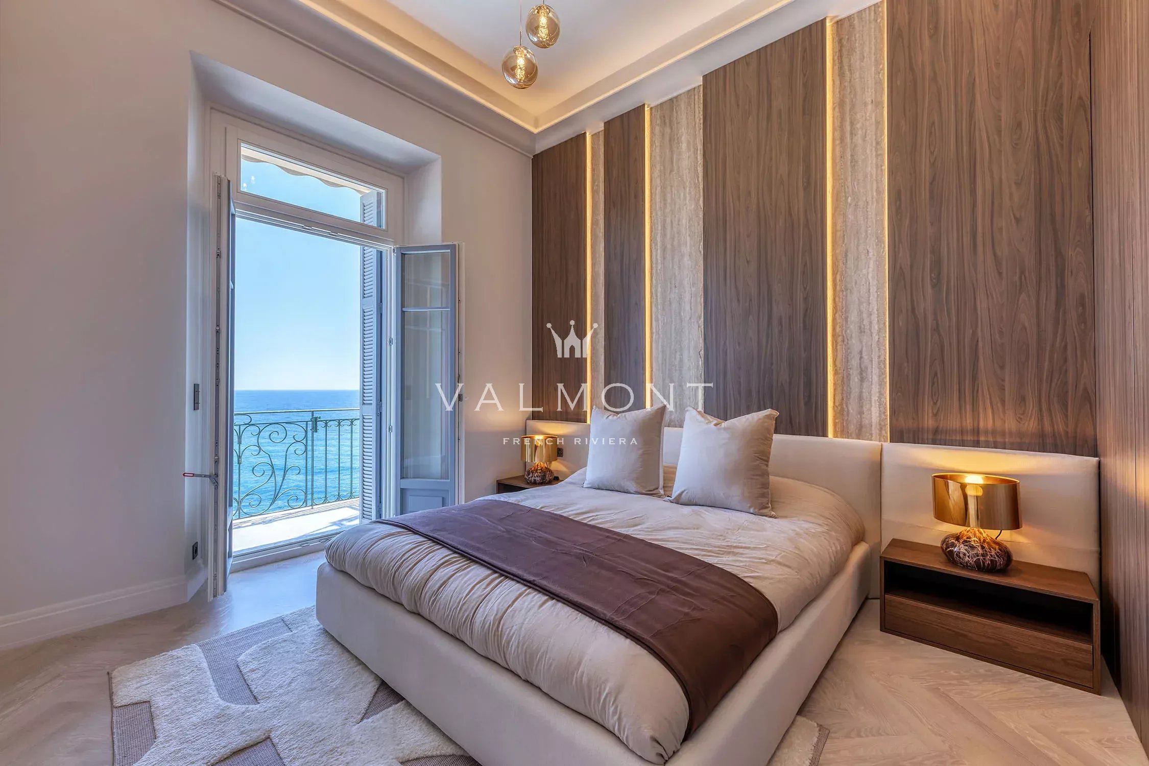 Appartement Belle Époque front de mer proche de Monaco