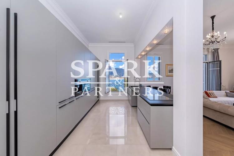 Sublime appartement 4 pièces vue imprenable sur la mer