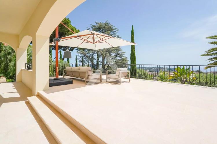 VILLA  AU HAMEAU - VUE MER - PRESTATION HAUT DE GAMME