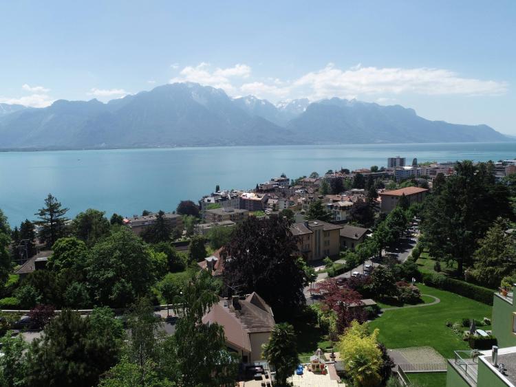 EN EXCLUSIVITÉ ! Villa individuelle de 6.5 pièces avec vue sur le lac
