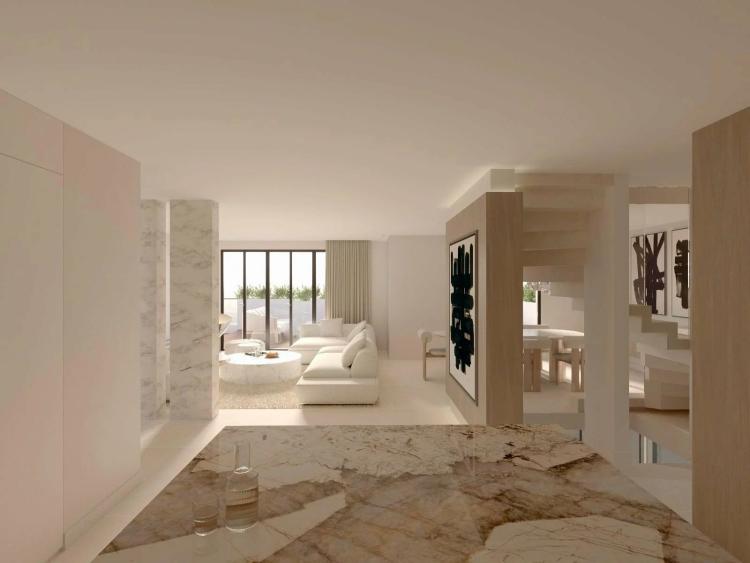 ROQUEBRUNE - MAISON SUR 3 ÉTAGES - 7 PIÈCES