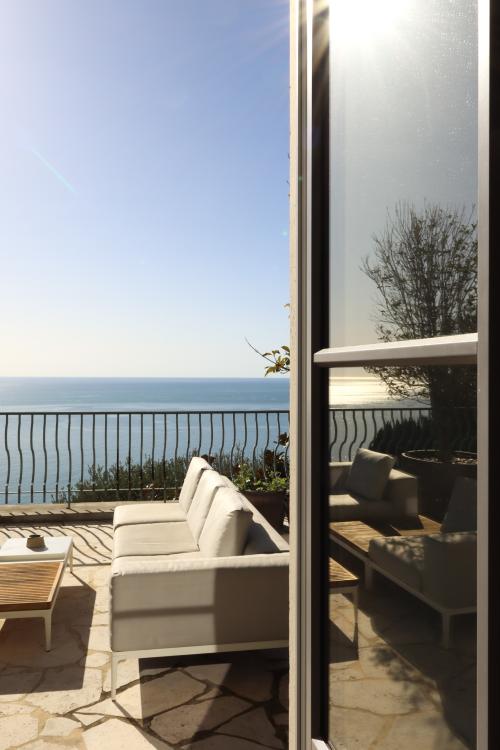 ROQUEBRUNE-CAP-MARTIN - TRIPLEX - CHATEAU DE LA MER - MATERIAUX HAUT DE GAMME - VUE MER