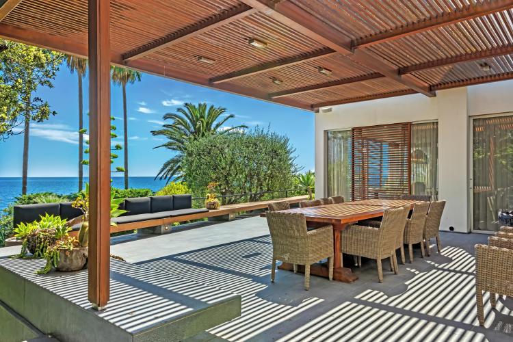 ROQUEBRUNE CAP MARTIN - PRESTIGIEUSE VILLA